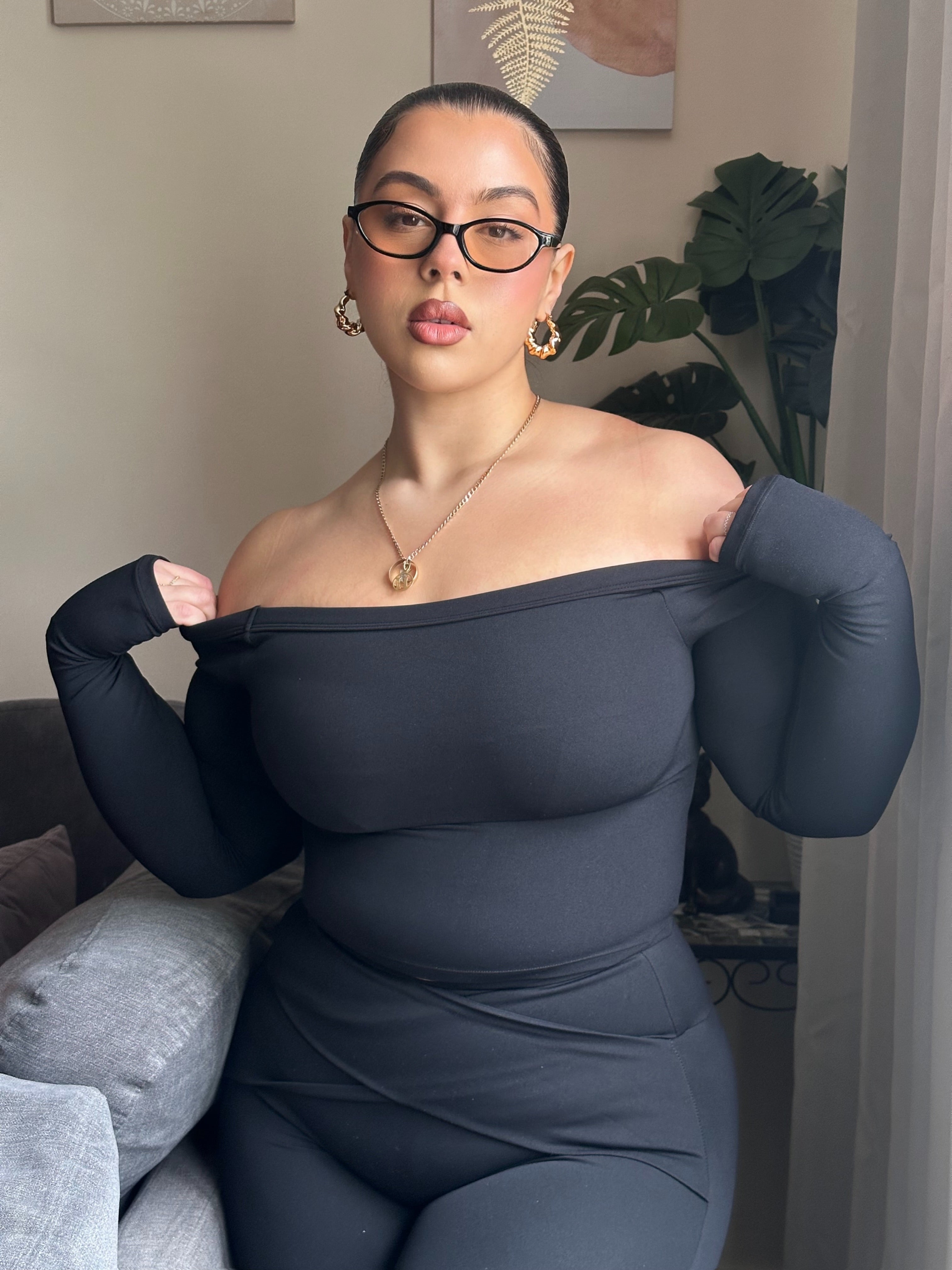 Off-Shoulder Set
