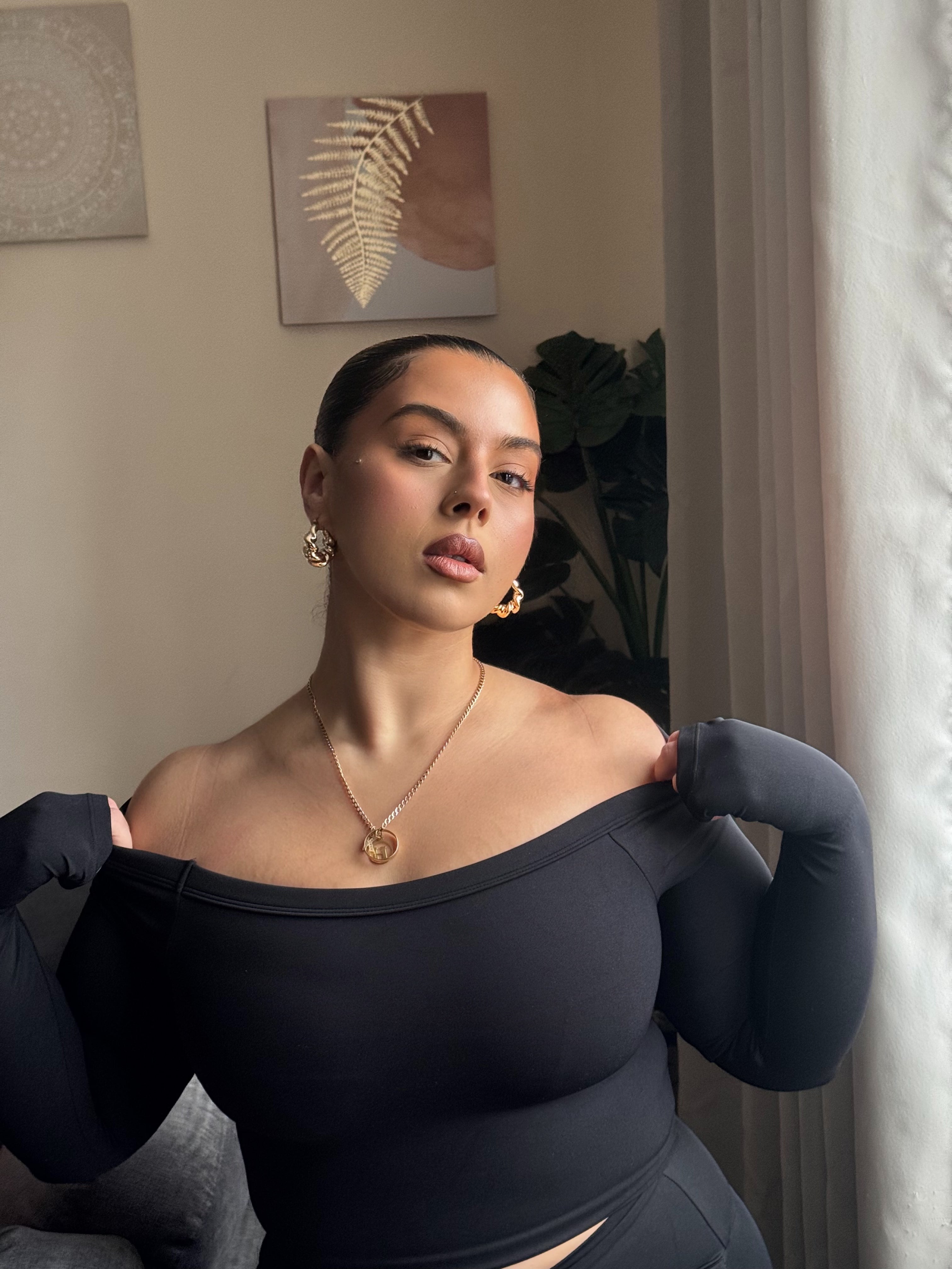 Off-Shoulder Set